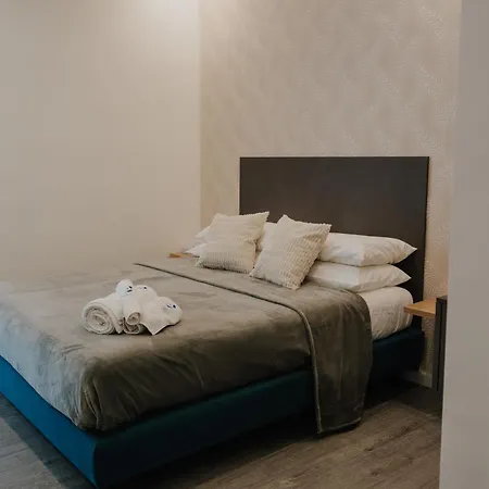 Marcone Luxury Rooms - Il Giardino Di Pietra Trani Exterior photo