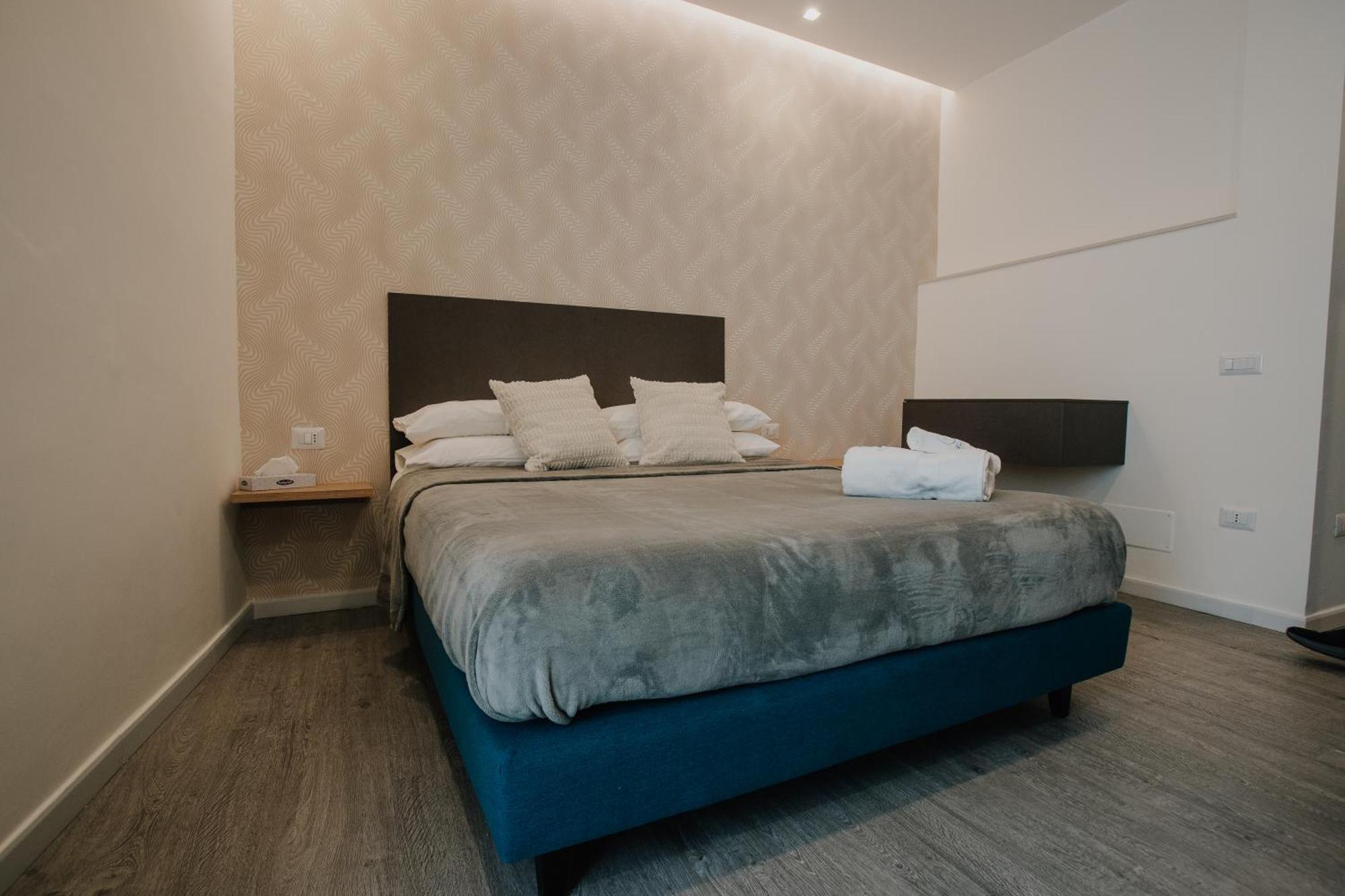 Marcone Luxury - Il Giardino Di Pietra Couette-café *