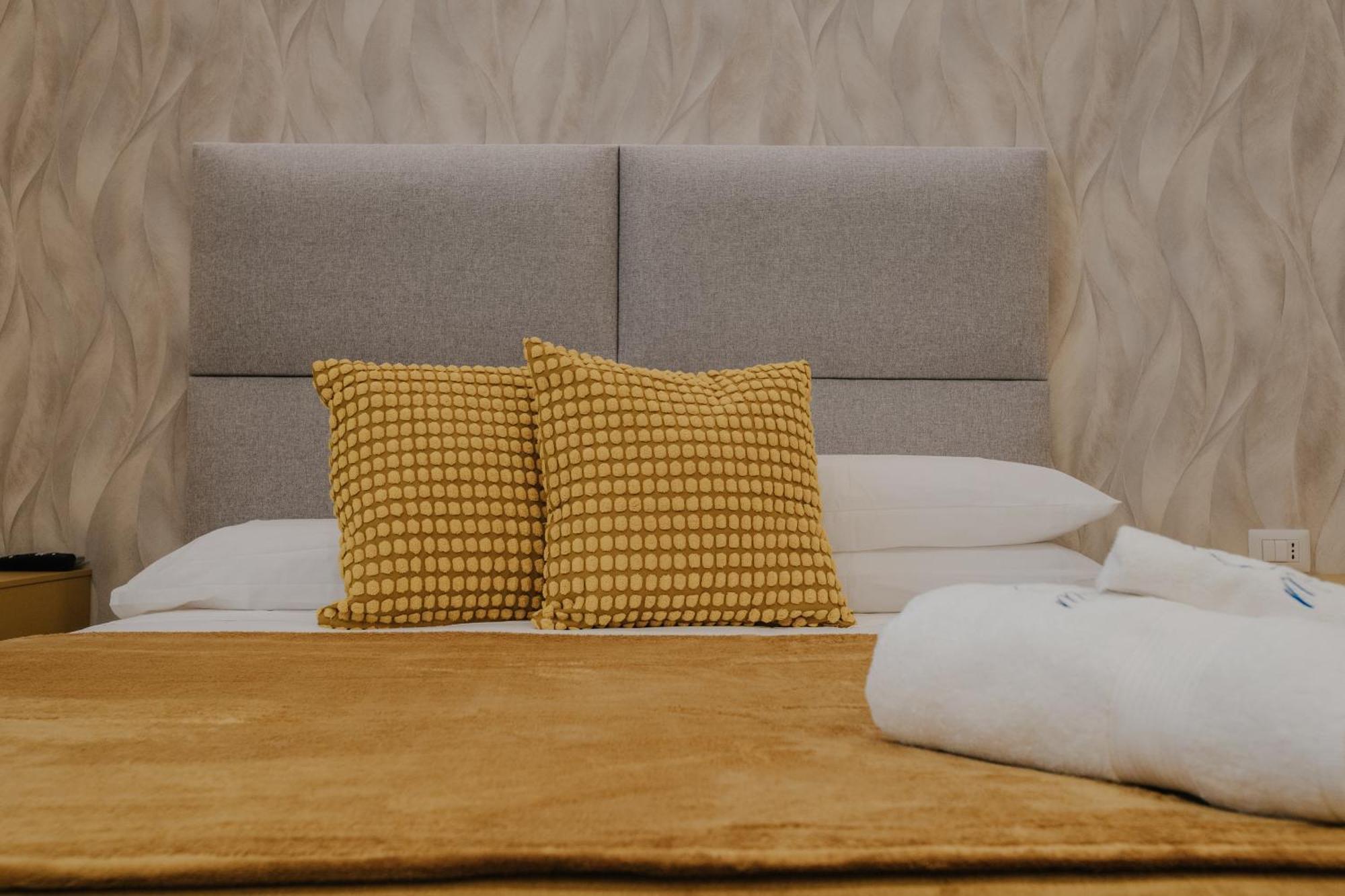 Marcone Luxury - Il Giardino Di Pietra Couette-café *