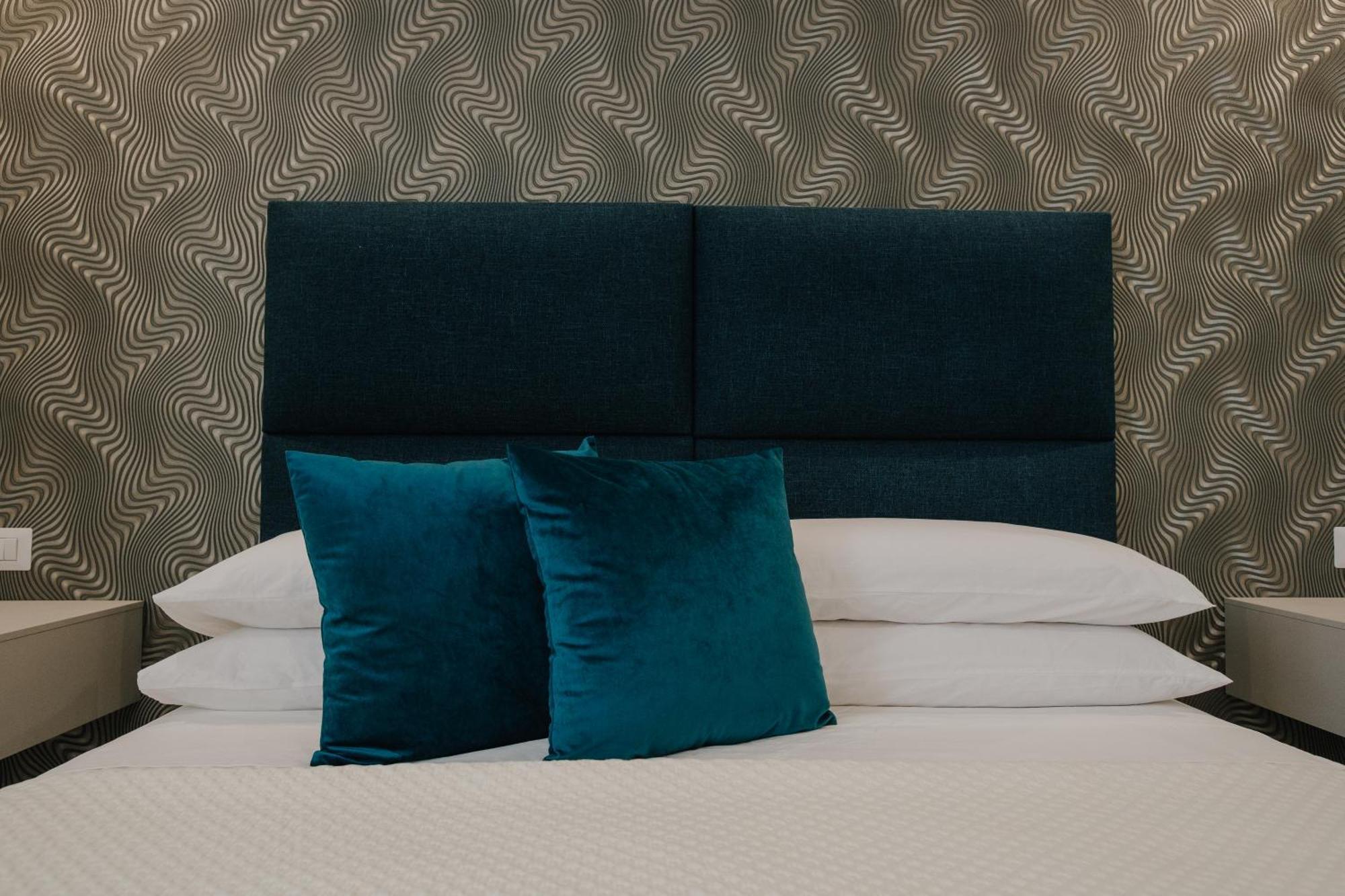 Marcone Luxury - Il Giardino Di Pietra Couette-café *